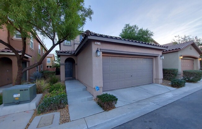8671 BELLA JEWEL AVE
