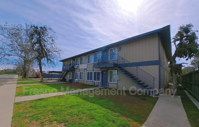 4538 E HAMILTON AVE