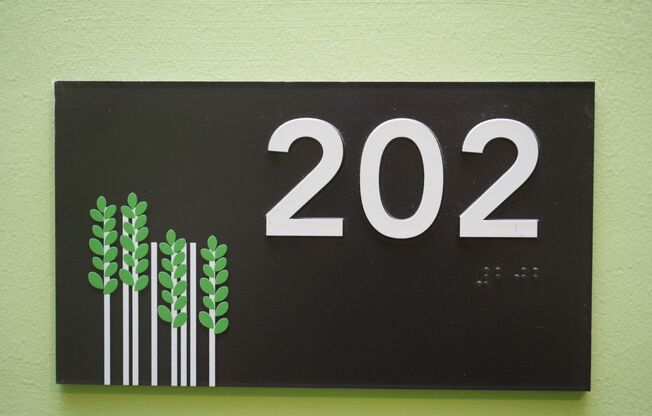 1 bed, 1 bath, 710 sqft, $1,615, Unit Apt #202