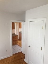 3 beds, 1 bath, 1,150 sqft, $1,995, Unit 3