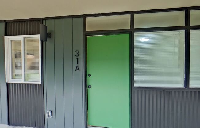 3 beds, 1 bath, 755 sqft, $2,347, Unit 31A