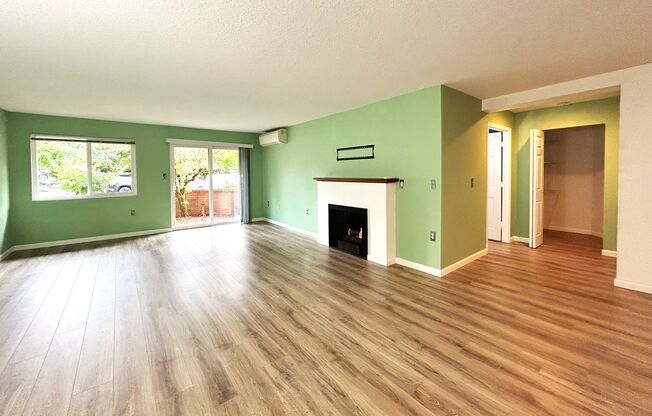 Cozy, Conveniently located large one bedroom condo is a Must-See.