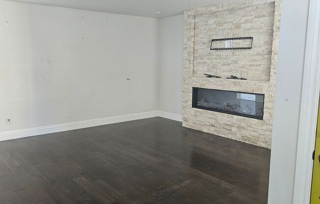 BAYVIEW BEAUTY - Renovated 2 Bed/2 Bath Unit in SAN FRANCISCO