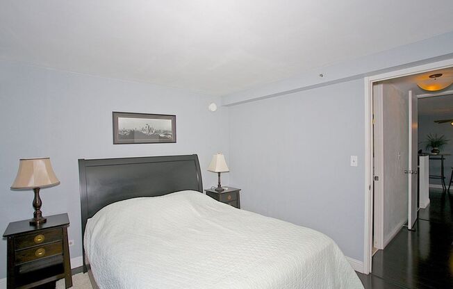 1 bed, 1 bath, $2,225, Unit # 2201