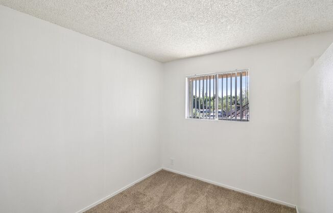 1 bed, 1 bath, 450 sqft, $850