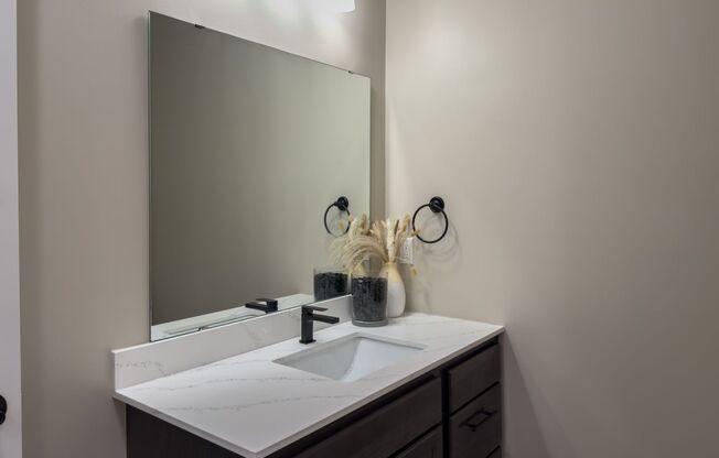 2 beds, 2.5 baths, 1,381 sqft, $2,599, Unit 4321-4