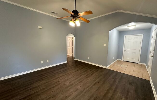 Spacious 4-Bedroom, 2-Bathroom Home for Rent in Dallas