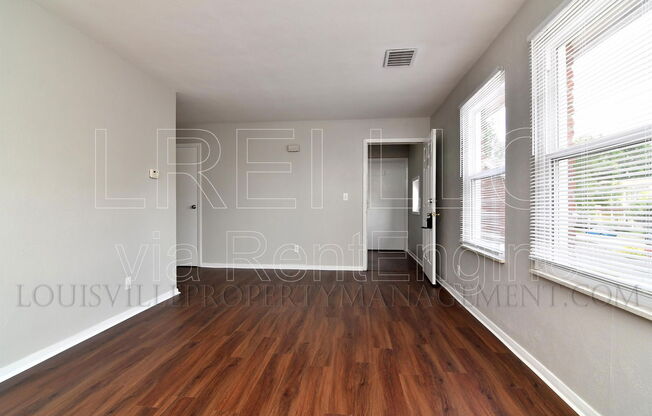 214 E 13 ST