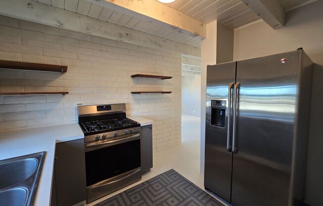 335 Otero St