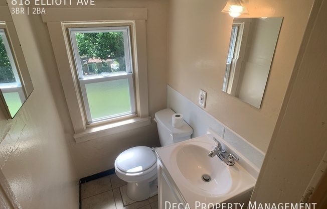 3 beds, 1.5 baths, 1,570 sqft, $1,300