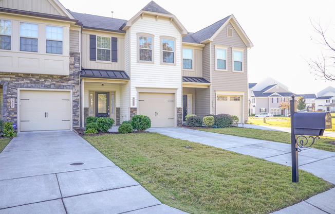 Townhome | Washer/ Dryer Included  |Fenced Yard | One Car Garage