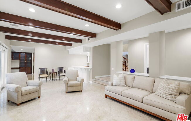 5 beds, 6 baths, 5,290 sqft, $12,000