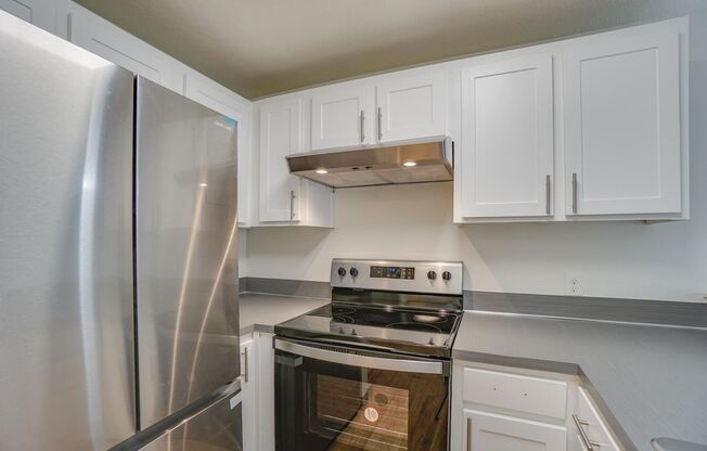 1 bed, 1 bath, 645 sqft, $1,395, Unit H31*