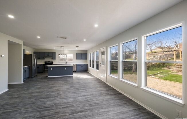 Beautiful, fully remodeled 3 bedroom, 2.5 bathroom home in prime location!
