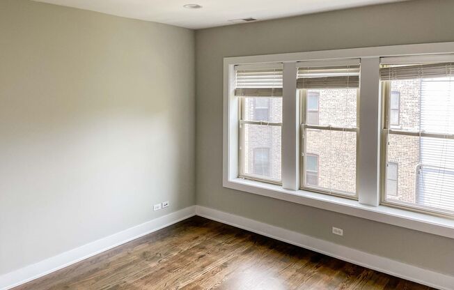 2 beds, 1 bath, 745 sqft, $2,695, Unit 3917-3