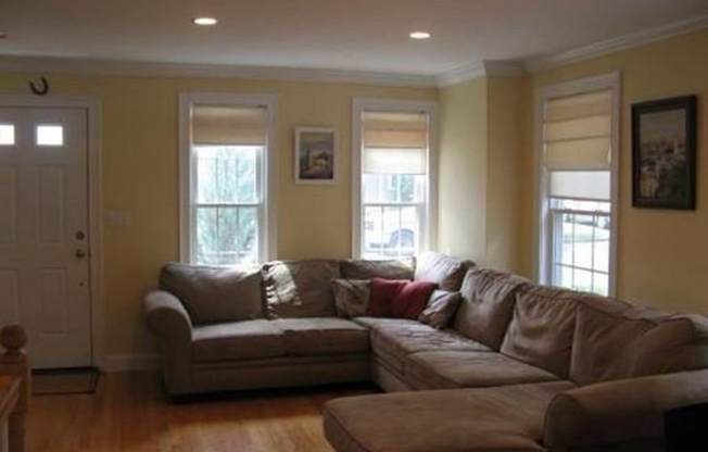 142 CLARK ST