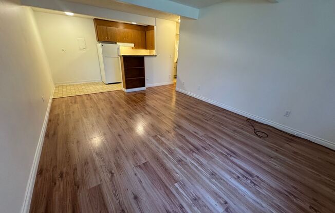 1 bed, 1 bath, $1,295, Unit 21