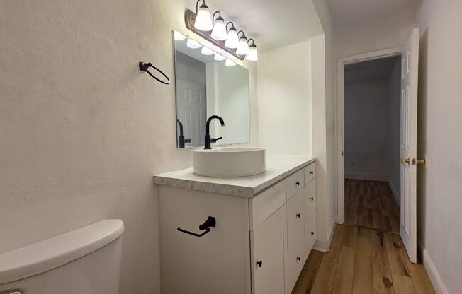 1 bed, 1 bath, $1,100