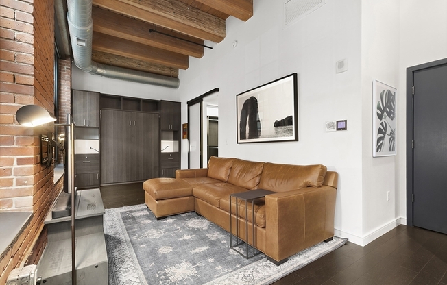 1 bed, 1 bath, 565 sqft, $3,395, Unit 207