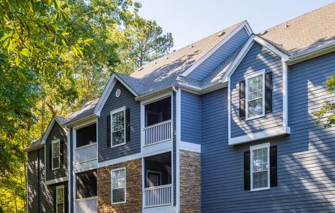 exterior view of the falls at borough park apartments