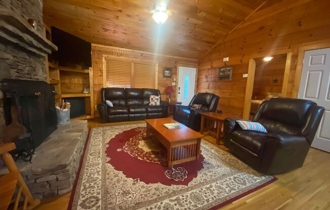 414 Laurel Trace Rd; Townsend TN  37882