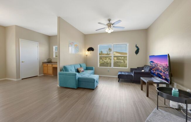 2 beds, 2 baths, $1,700, Unit # 1711