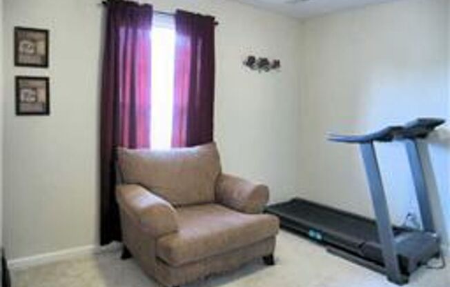 3 beds, 2 baths, $1,525