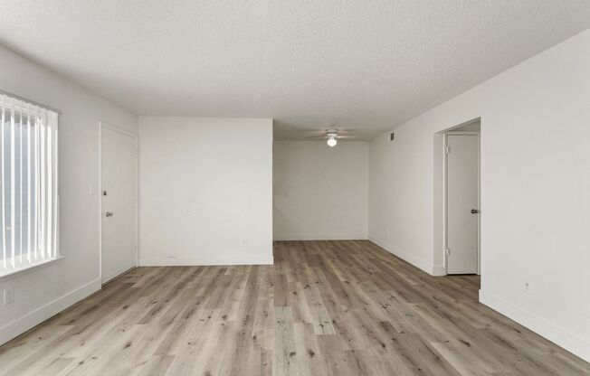 3 beds, 1 bath, 968 sqft, $1,825, Unit 56