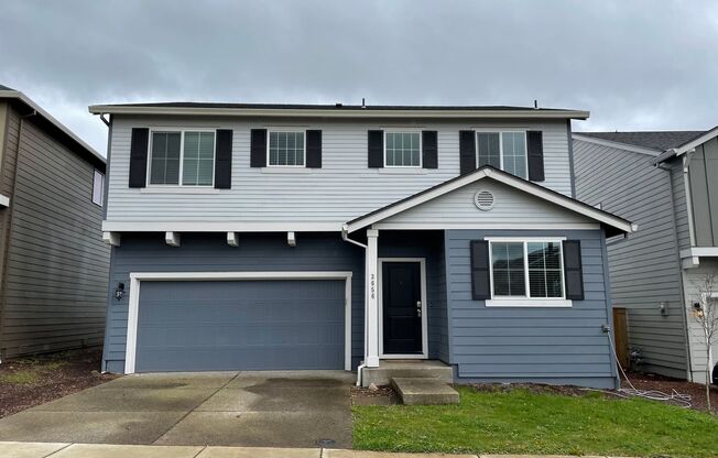 Beautiful 4 Bedroom 2.5 Bath Home Located In Camas! Camas School District! Open Concept!