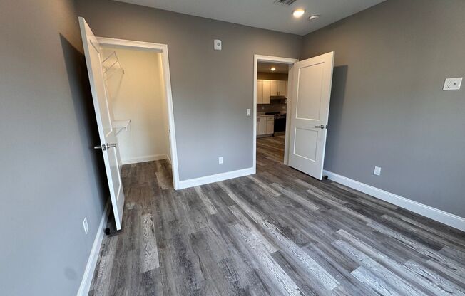 4 beds, 1 bath, 971 sqft, $3,800, Unit 214