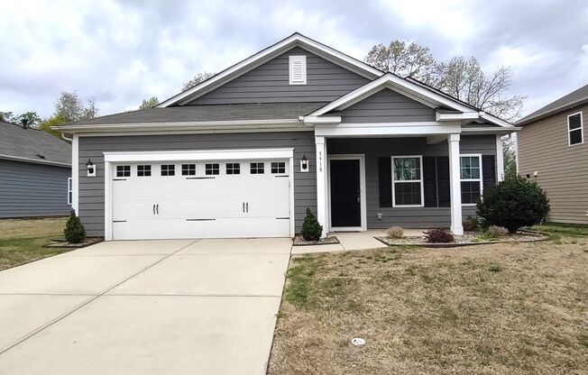Beautiful Home located in the Clarabella Community!