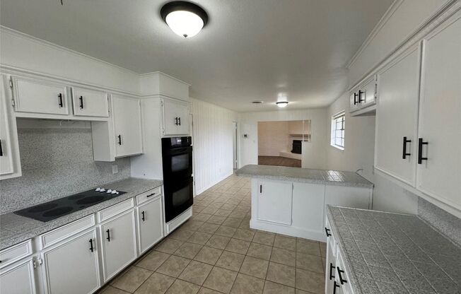 3 beds, 2 baths, $2,100