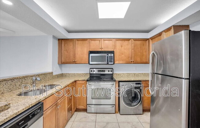 2755 COCONUT BAY LN