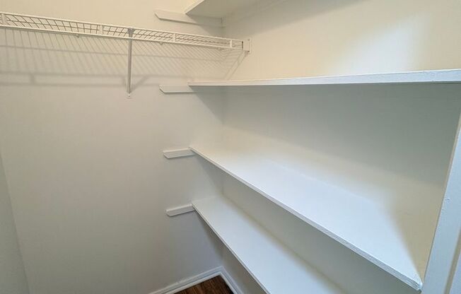 2 beds, 1 bath, 722 sqft, $1,150, Unit CA 133.5-2E