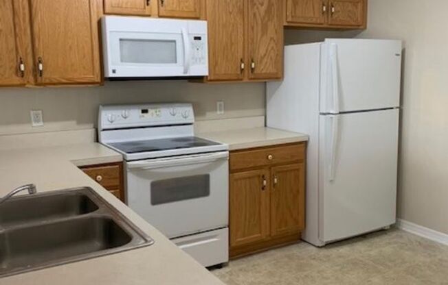 12977 Lexington Summit St.