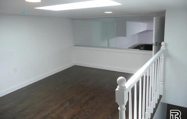 886 Franklin Ave.