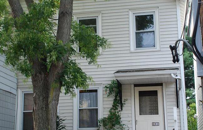 291 CAMBRIDGE ST