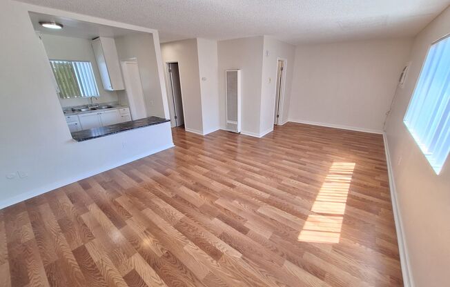 6815 Kelvin Ave.