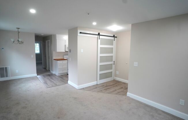 1 bed, 1 bath, 775 sqft, $2,250, Unit 55-4