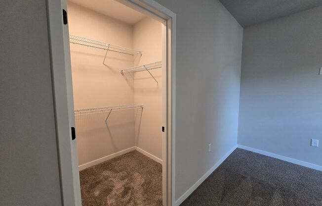 1 bed, 1 bath, 900 sqft, $2,060, Unit 8421-326