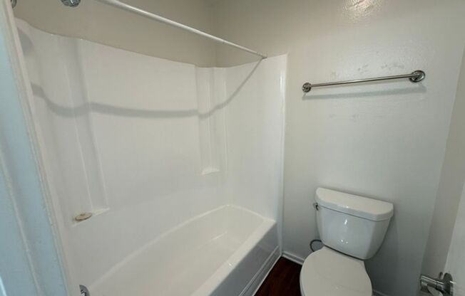 1 bed, 1 bath, 716 sqft, $2,150, Unit O013