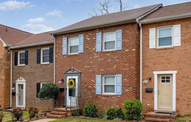 TOWNHOUSE - SPRING VALLEY - FREDERICKSBURG