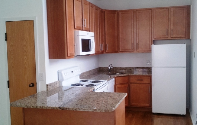 1 bed, 1 bath, 750 sqft, $1,895, Unit 09B