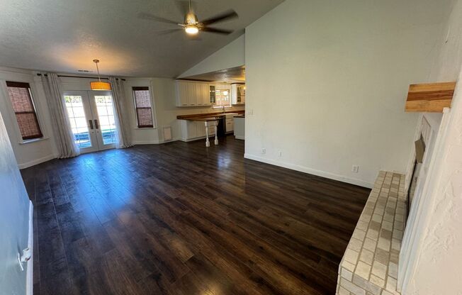 3 beds, 2 baths, $2,500