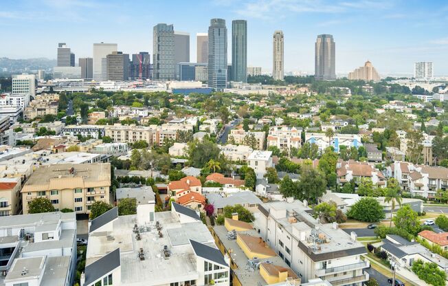 Holmby Street Luxury Investments LLC