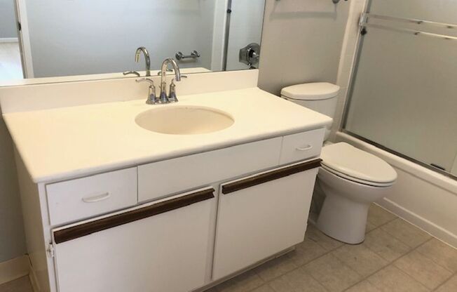 1 bed, 1 bath, 935 sqft, $2,950, Unit 66