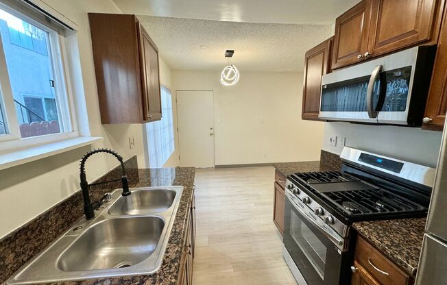 1 bed, 1 bath, 650 sqft, $2,250, Unit 4