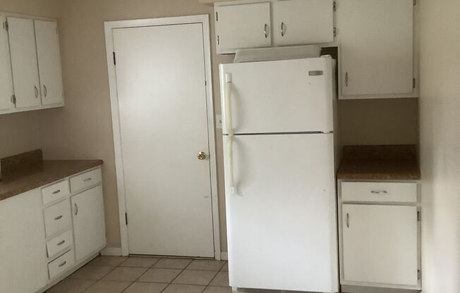 3 beds, 2 baths, $1,795