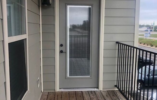 1 bed, 1 bath, 848 sqft, $775, Unit 05