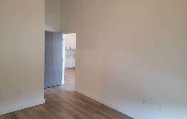 1 bed, 1 bath, 661 sqft, $1,690, Unit #412
